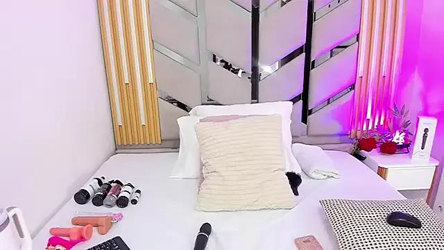 Check out our webcam shows gallery and message on a personal level with our sweet squirt cams hosts, showing off their natural physiques and sex toys.