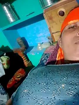 DOLLY-739 from StripChat is Freechat