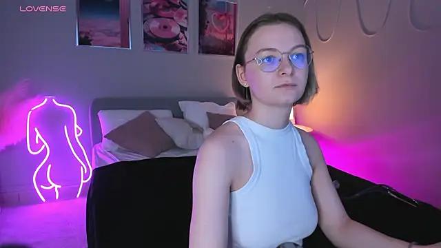 Dr_Catalina from StripChat is Freechat