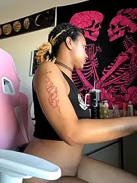 Check out our webcam shows gallery and message on a personal level with our sweet squirt cams hosts, showing off their natural physiques and sex toys.