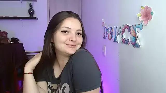 dulce__222 from StripChat is Freechat