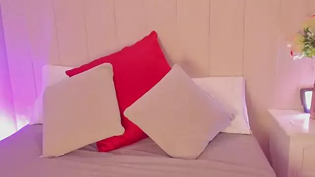 Check out our webcam shows gallery and message on a personal level with our sweet squirt cams hosts, showing off their natural physiques and sex toys.