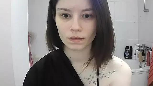 EdlinEngelby from StripChat is Freechat