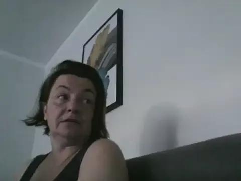 EleanoraMILF from StripChat is Freechat