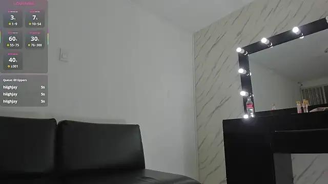 Check out our webcam shows gallery and message on a personal level with our sweet squirt cams hosts, showing off their natural physiques and sex toys.