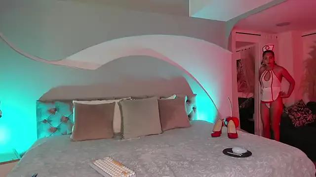 Check out our webcam shows gallery and message on a personal level with our sweet squirt cams hosts, showing off their natural physiques and sex toys.