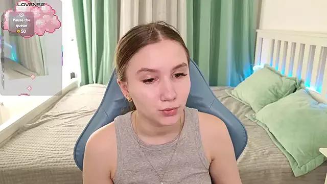 Check out our webcam shows gallery and message on a personal level with our sweet squirt cams hosts, showing off their natural physiques and sex toys.