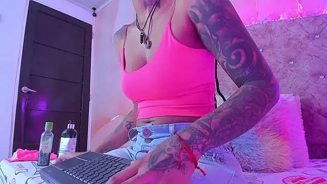 Check out our webcam shows gallery and message on a personal level with our sweet squirt cams hosts, showing off their natural physiques and sex toys.