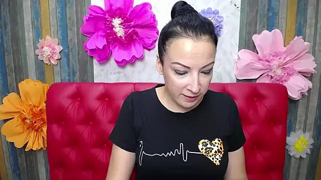 Check out our webcam shows gallery and message on a personal level with our sweet squirt cams hosts, showing off their natural physiques and sex toys.