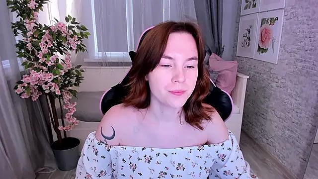 Check out our webcam shows gallery and message on a personal level with our sweet squirt cams hosts, showing off their natural physiques and sex toys.