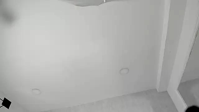 EmiliaRose_ from StripChat is Freechat