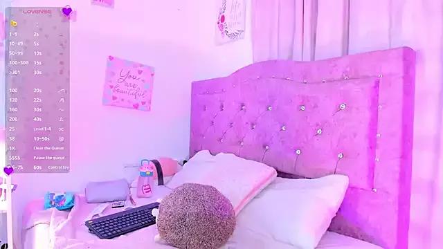 Check out our webcam shows gallery and message on a personal level with our sweet squirt cams hosts, showing off their natural physiques and sex toys.