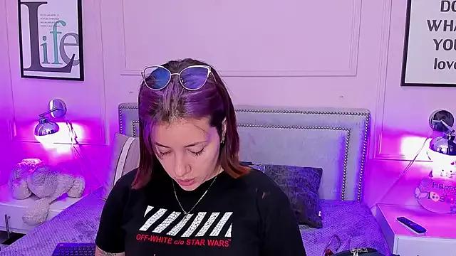 Check out our webcam shows gallery and message on a personal level with our sweet squirt cams hosts, showing off their natural physiques and sex toys.