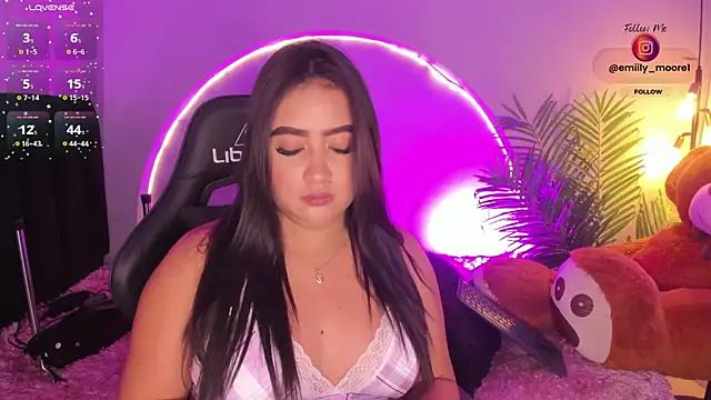 Check out our webcam shows gallery and message on a personal level with our sweet squirt cams hosts, showing off their natural physiques and sex toys.