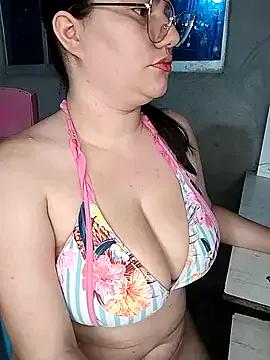 emily_roe from StripChat is Freechat