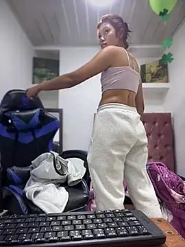 Check out our webcam shows gallery and message on a personal level with our sweet squirt cams hosts, showing off their natural physiques and sex toys.