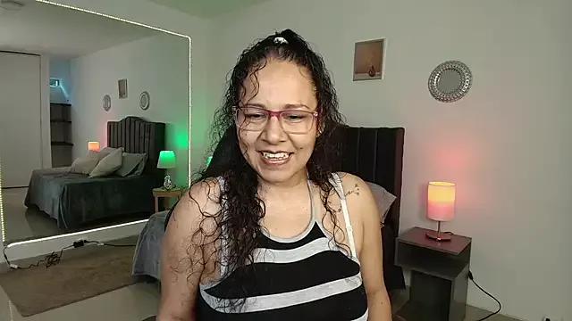 emily_water01 from StripChat is Freechat