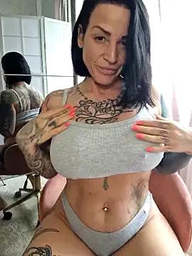 EmilyDiazofficial from StripChat is Freechat
