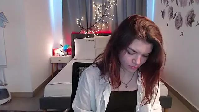 EmilyEight from StripChat is Freechat