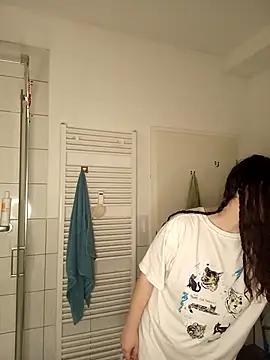 Check out our webcam shows gallery and message on a personal level with our sweet squirt cams hosts, showing off their natural physiques and sex toys.