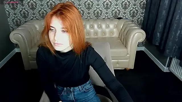 EmilyFoxxi from StripChat is Freechat