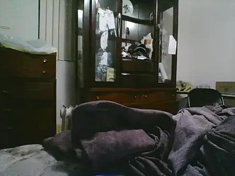 Emilylyn2501 from StripChat is Freechat