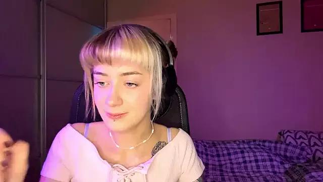 Check out our webcam shows gallery and message on a personal level with our sweet squirt cams hosts, showing off their natural physiques and sex toys.