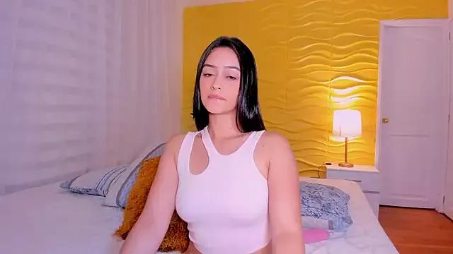 EmilyyRamirez from StripChat is Freechat