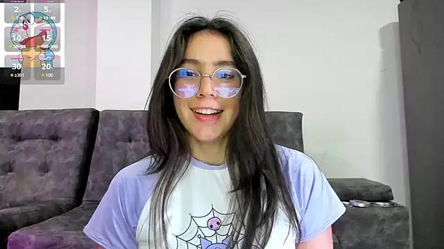 emmadiaz1 from StripChat is Freechat