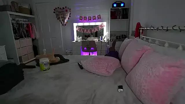 Check out our webcam shows gallery and message on a personal level with our sweet squirt cams hosts, showing off their natural physiques and sex toys.