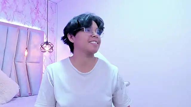 Check out our webcam shows gallery and message on a personal level with our sweet squirt cams hosts, showing off their natural physiques and sex toys.