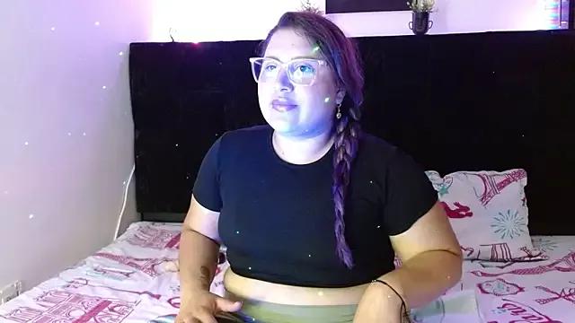 EmmaTower from StripChat is Freechat