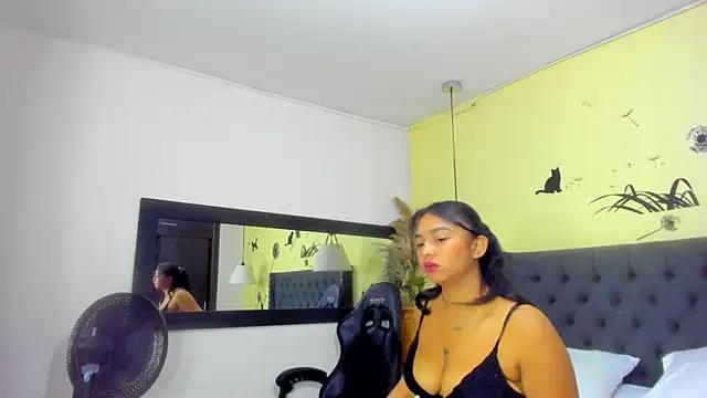 Check out our webcam shows gallery and message on a personal level with our sweet squirt cams hosts, showing off their natural physiques and sex toys.