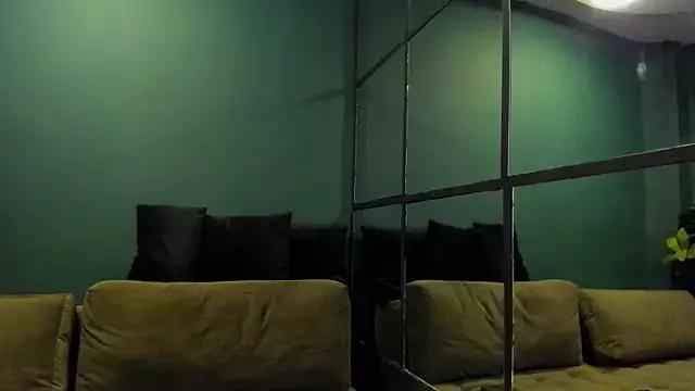 Emmily_walker_ from StripChat is Freechat