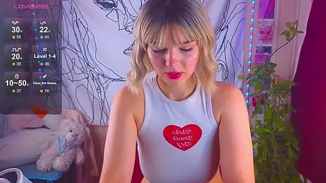 Erica_winterrr from StripChat is Freechat