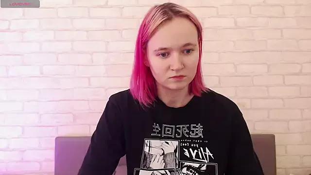 Check out our webcam shows gallery and message on a personal level with our sweet squirt cams hosts, showing off their natural physiques and sex toys.