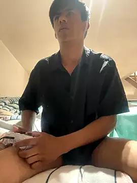 Erickhotddjots from StripChat is Freechat
