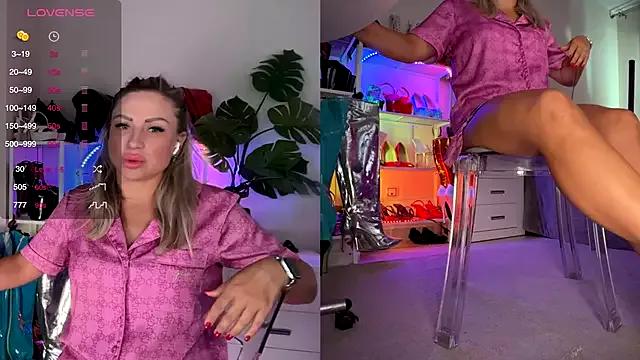 Check out our webcam shows gallery and message on a personal level with our sweet squirt cams hosts, showing off their natural physiques and sex toys.
