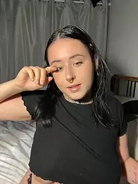 Esmee_love from StripChat is Freechat