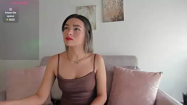 Check out our webcam shows gallery and message on a personal level with our sweet squirt cams hosts, showing off their natural physiques and sex toys.