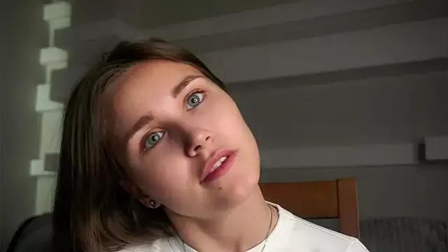 EthalFlowers from StripChat is Freechat