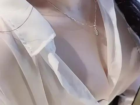 Eva-Public from StripChat is Freechat