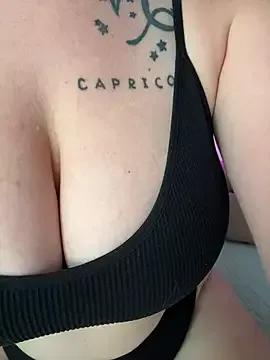 Photos of EvaLaGlossX from StripChat is Freechat