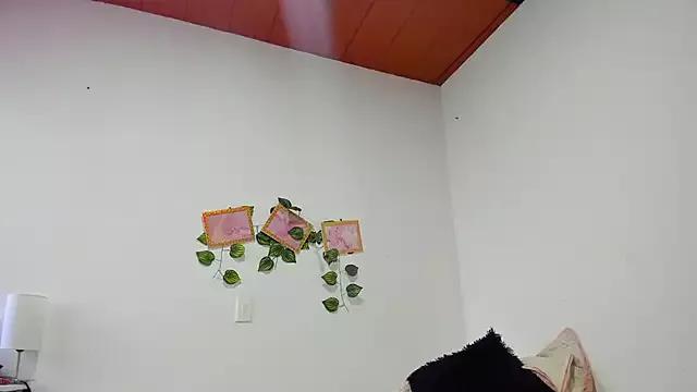 Evelin_miller97 from StripChat is Freechat