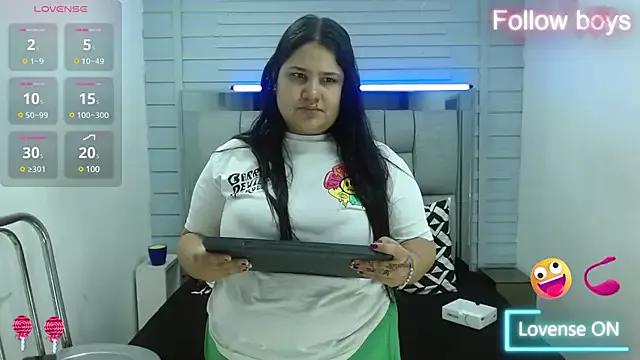 evelin_zaens from StripChat