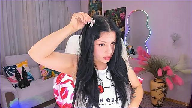 Check out our webcam shows gallery and message on a personal level with our sweet squirt cams hosts, showing off their natural physiques and sex toys.