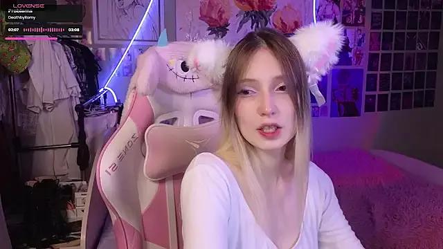 evierosen from StripChat is Freechat