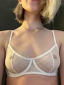 Photos of Feral_berry_8133 from StripChat is Private