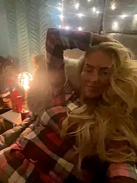 Fiery_Blonde_LexiX from StripChat is Freechat
