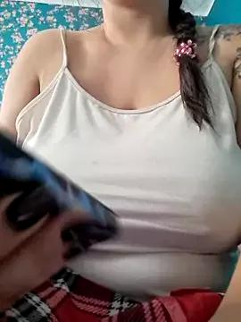 Finallytty_womandportypat from StripChat is Freechat